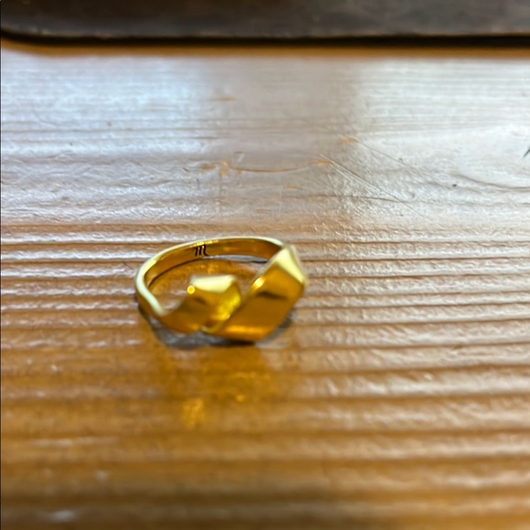 Madewell Elegant Gold-Tone Ring - Picture 2 of 2
